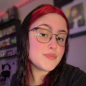 Meet your Posher, Selena